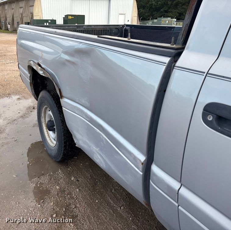 image for item EE4207 1998 Dodge Ram 1500 pickup truck