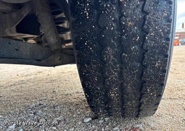 image for item EE4207 1998 Dodge Ram 1500 pickup truck