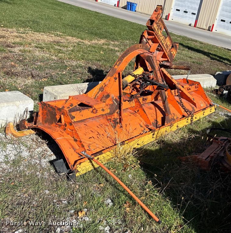 image for item EE4359 1993 Ford F800 dump truck