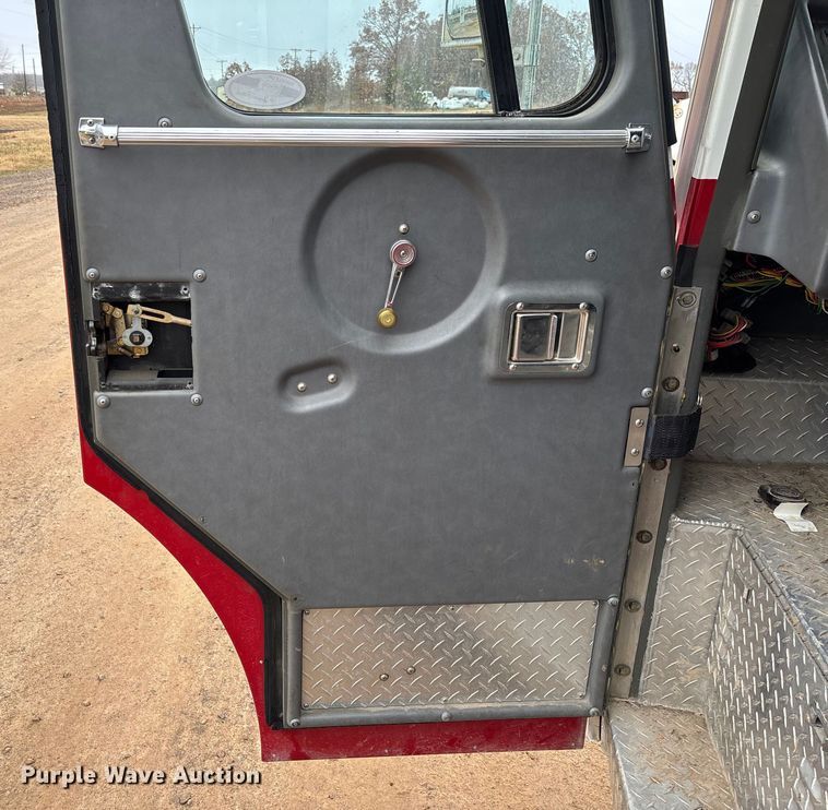 image for item EM8247 1989 Federal Motors E-One pumper fire truck