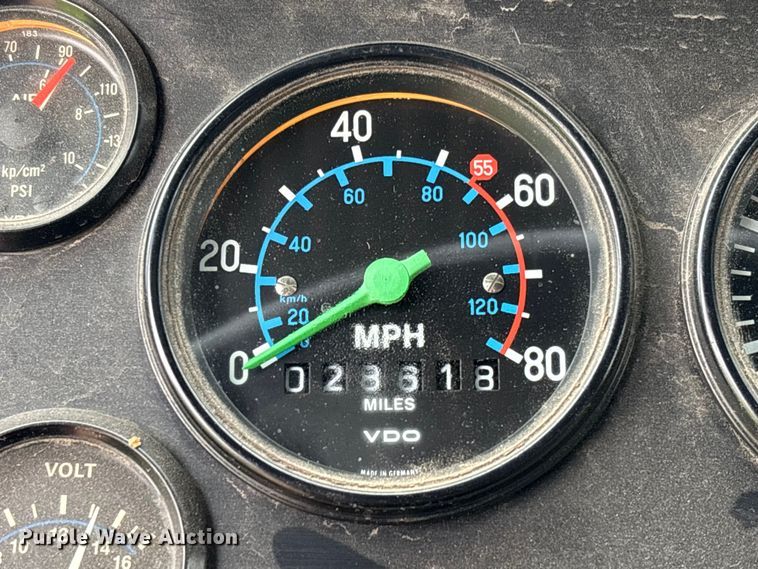 image for item EM8247 1989 Federal Motors E-One pumper fire truck