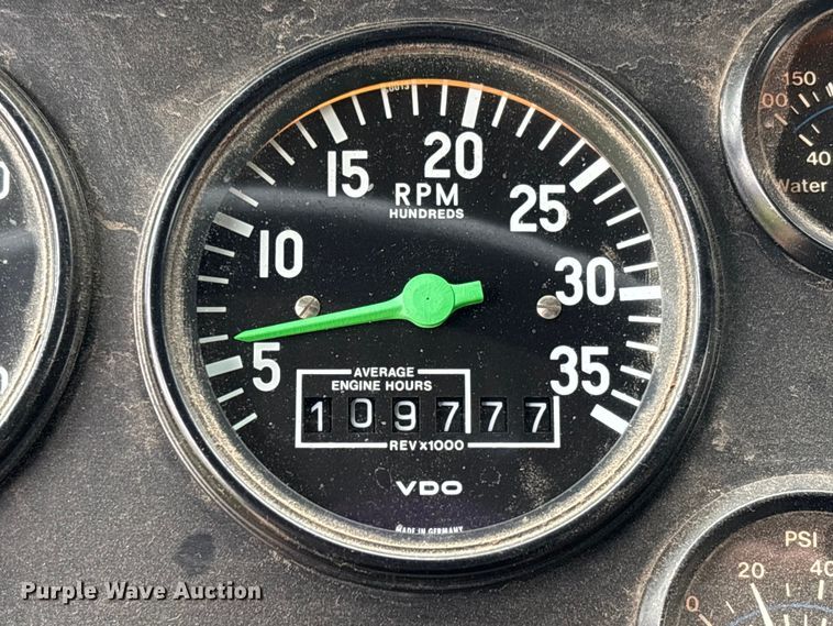 image for item EM8247 1989 Federal Motors E-One pumper fire truck