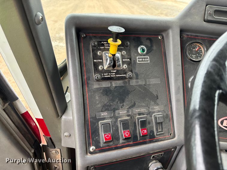 image for item EM8247 1989 Federal Motors E-One pumper fire truck