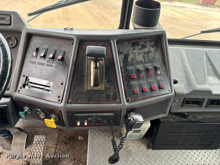 image for item EM8247 1989 Federal Motors E-One pumper fire truck