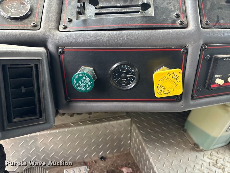 image for item EM8247 1989 Federal Motors E-One pumper fire truck