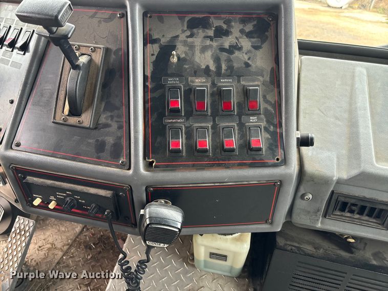 image for item EM8247 1989 Federal Motors E-One pumper fire truck