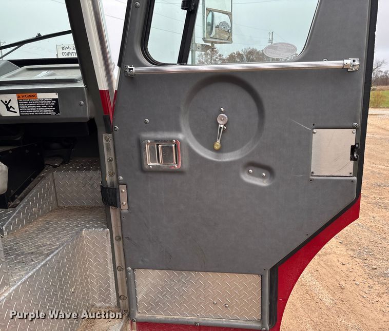 image for item EM8247 1989 Federal Motors E-One pumper fire truck