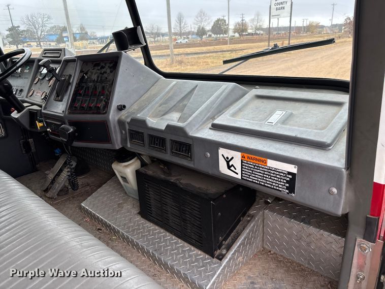 image for item EM8247 1989 Federal Motors E-One pumper fire truck