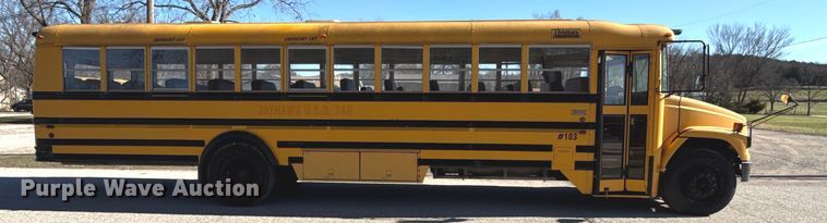 image for item EN0113 2001 Frightliner Thomas  bus