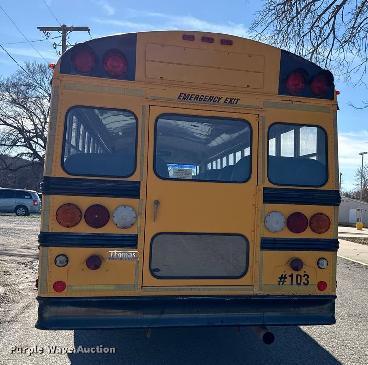 image for item EN0113 2001 Frightliner Thomas  bus