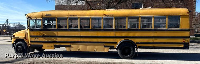 image for item EN0113 2001 Frightliner Thomas  bus