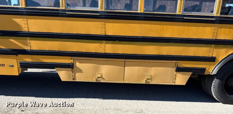 image for item EN0113 2001 Frightliner Thomas  bus