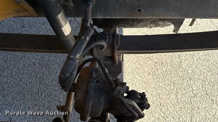 image for item EN0113 2001 Frightliner Thomas  bus