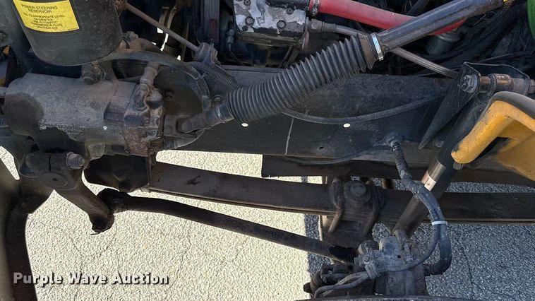 image for item EN0113 2001 Frightliner Thomas  bus