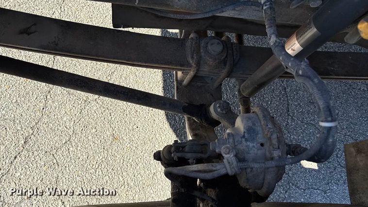 image for item EN0113 2001 Frightliner Thomas  bus