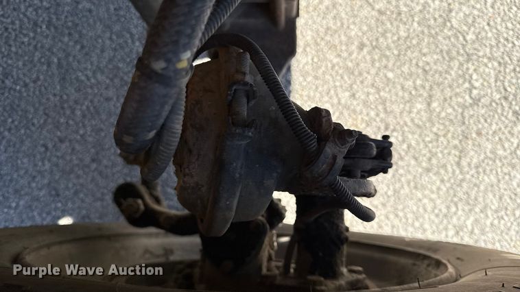 image for item EN0113 2001 Frightliner Thomas  bus