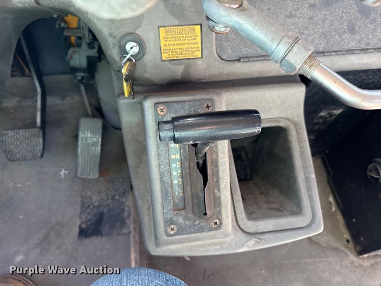 image for item EN0113 2001 Frightliner Thomas  bus