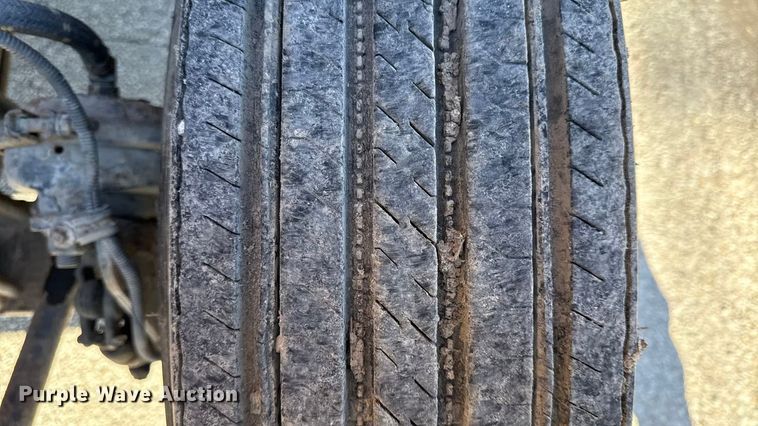 image for item EN0113 2001 Frightliner Thomas  bus