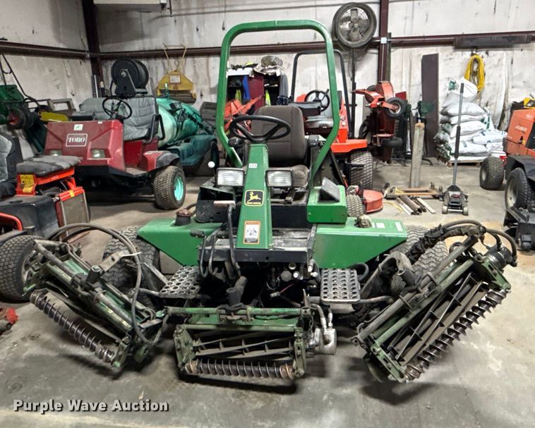 image for item EN0125 John Deere 3235A greens mower