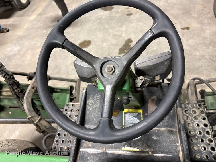 image for item EN0125 John Deere 3235A greens mower