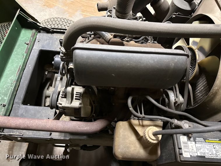 image for item EN0125 John Deere 3235A greens mower