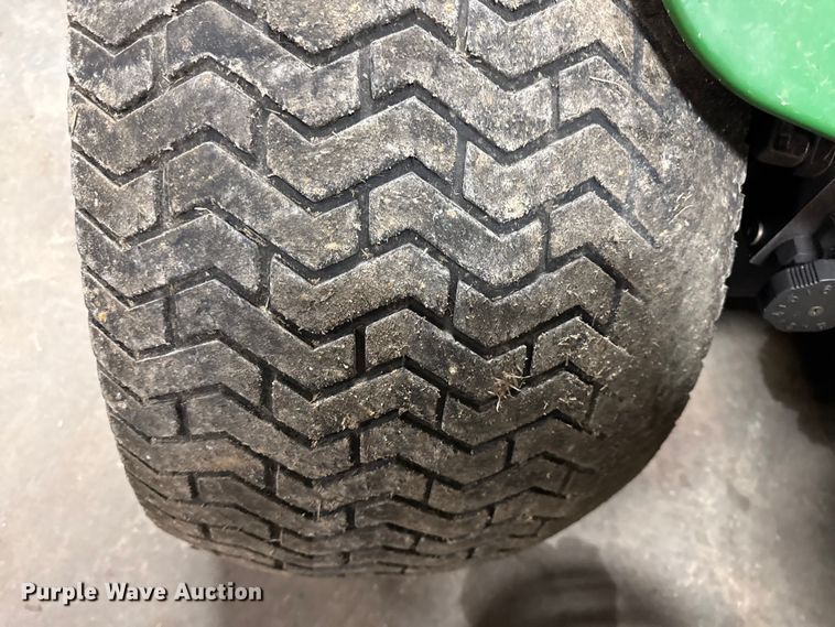 image for item EN0125 John Deere 3235A greens mower