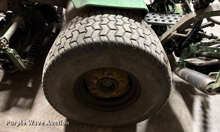 image for item EN0125 John Deere 3235A greens mower