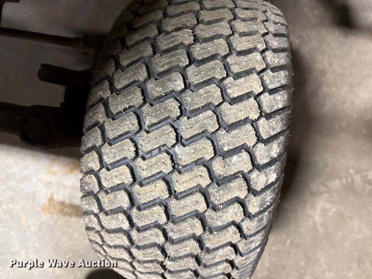 image for item EN0125 John Deere 3235A greens mower