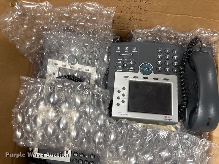image for item EN0126 Approximately 109 Cisco phones