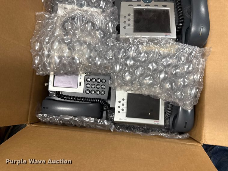 image for item EN0126 Approximately 109 Cisco phones