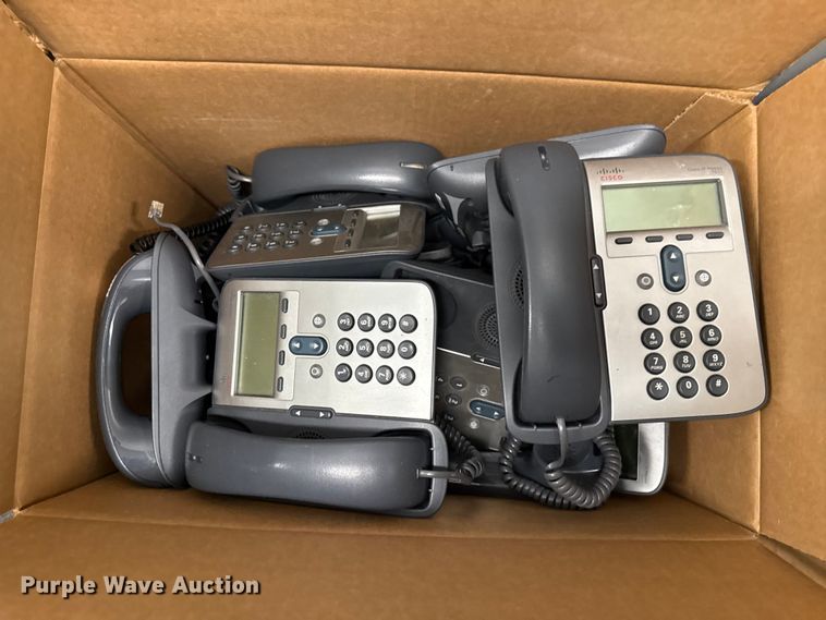 image for item EN0126 Approximately 109 Cisco phones