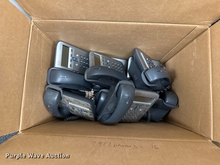 image for item EN0126 Approximately 109 Cisco phones