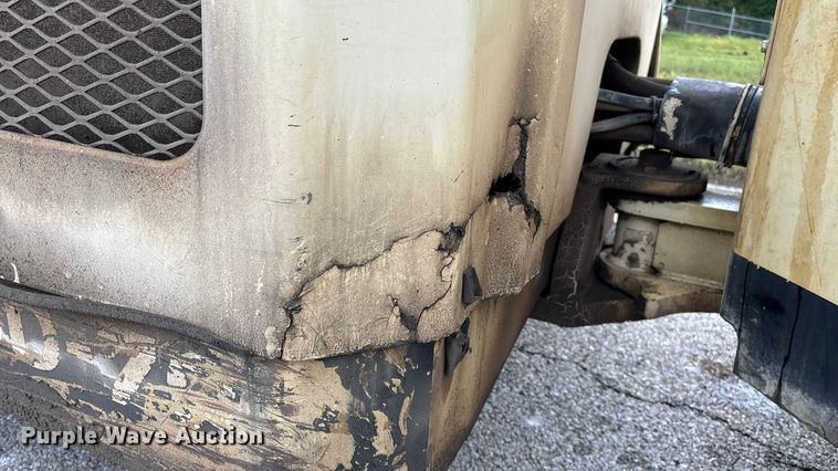 image for item EN5620 1999 Ingersoll Rand DD-70 double drum vibratory roller