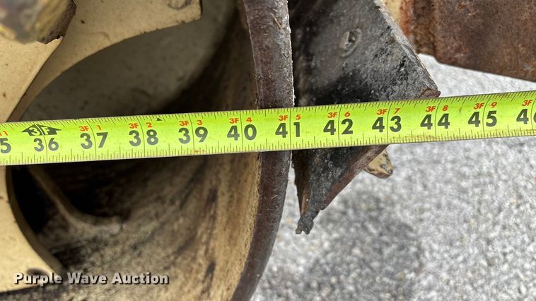 image for item EN5620 1999 Ingersoll Rand DD-70 double drum vibratory roller