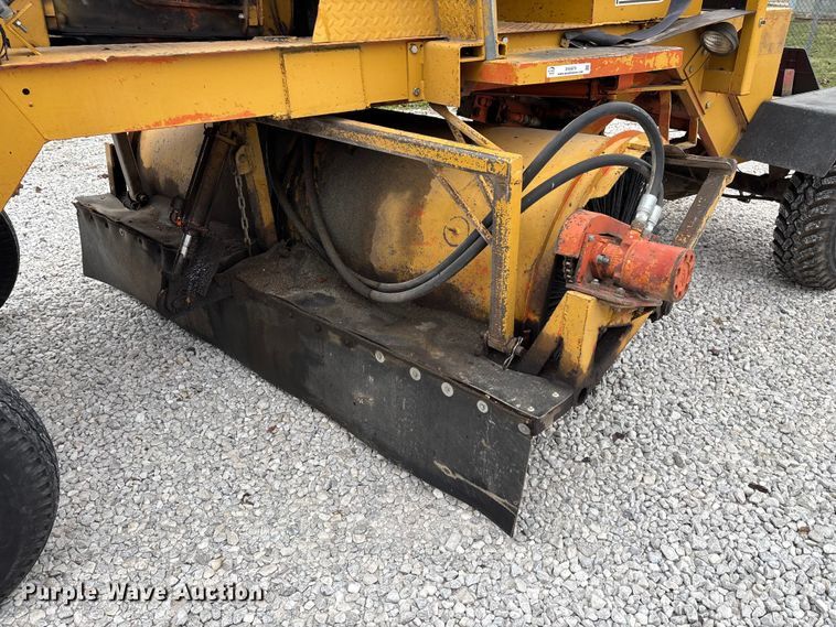 image for item EN5876 Broce broom