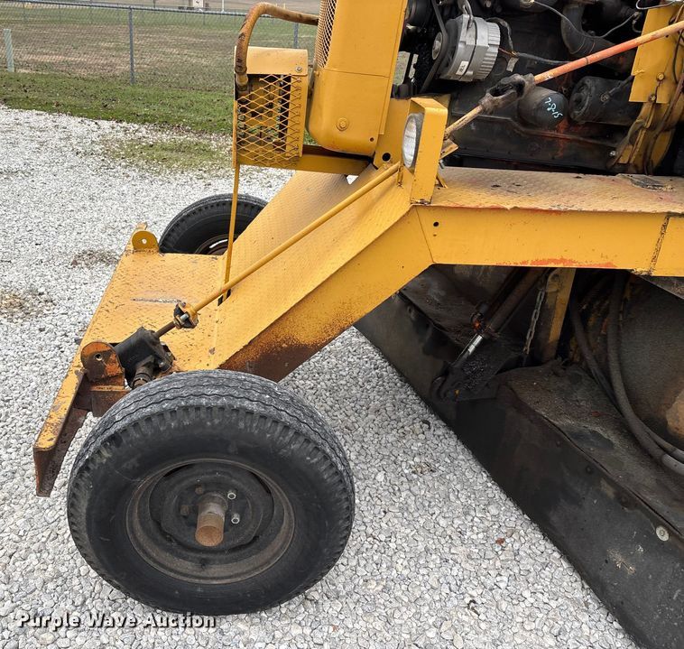 image for item EN5876 Broce broom