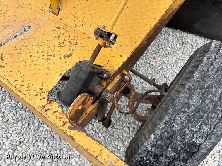 image for item EN5876 Broce broom