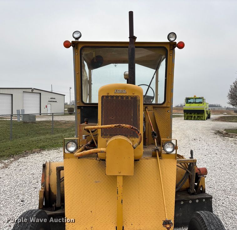 image for item EN5876 Broce broom