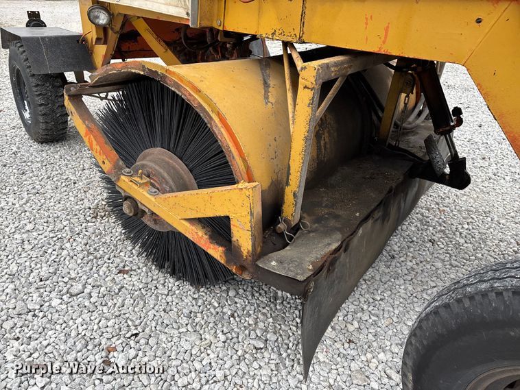 image for item EN5876 Broce broom