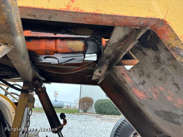 image for item EN5876 Broce broom