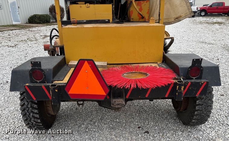 image for item EN5876 Broce broom