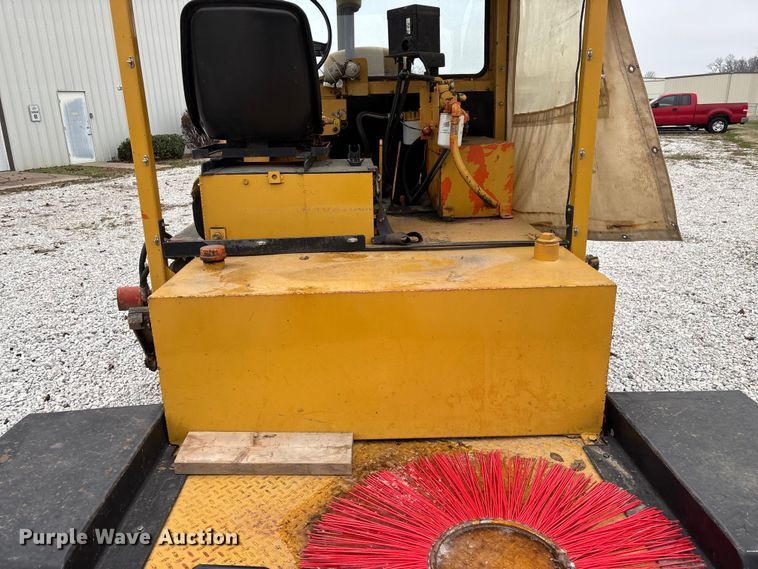 image for item EN5876 Broce broom