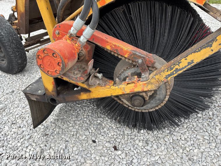 image for item EN5876 Broce broom