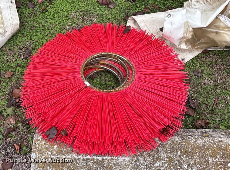 image for item EN5876 Broce broom