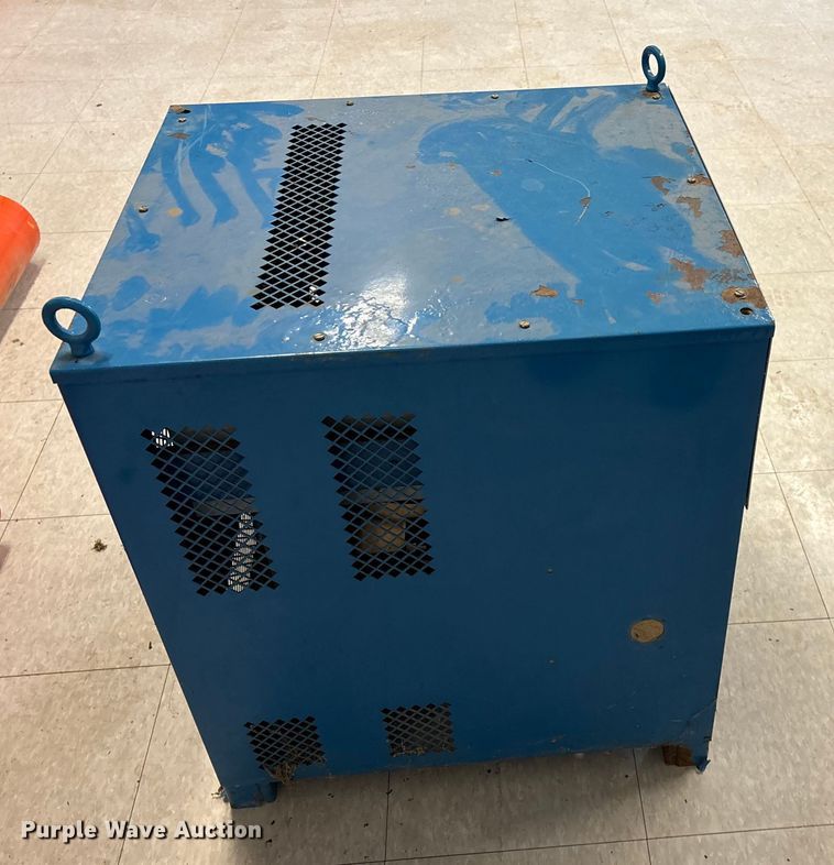 image for item EN5877 (4) airport runway lighting constant current regulators