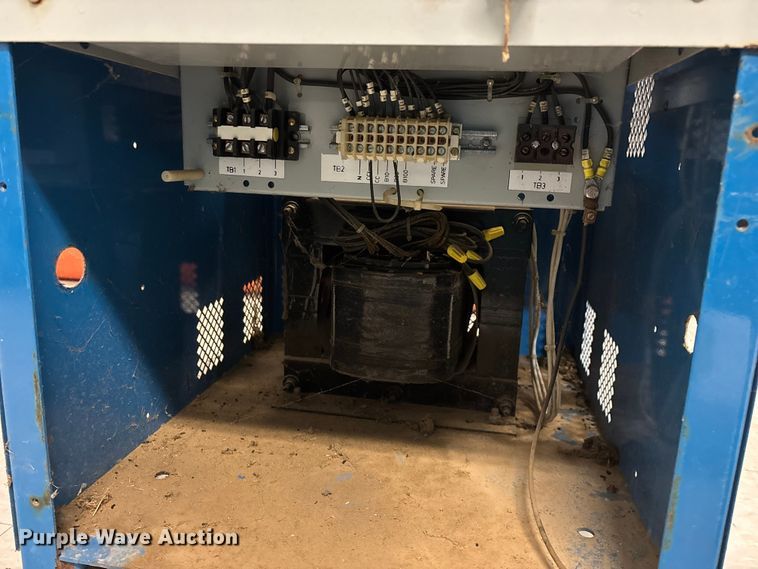 image for item EN5877 (4) airport runway lighting constant current regulators