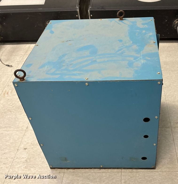 image for item EN5877 (4) airport runway lighting constant current regulators