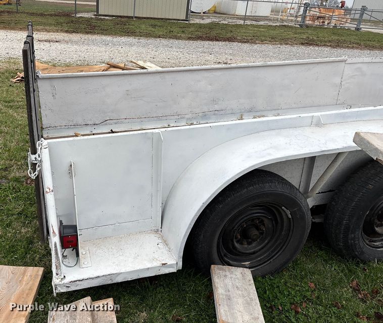 image for item EN5878 Utility trailer