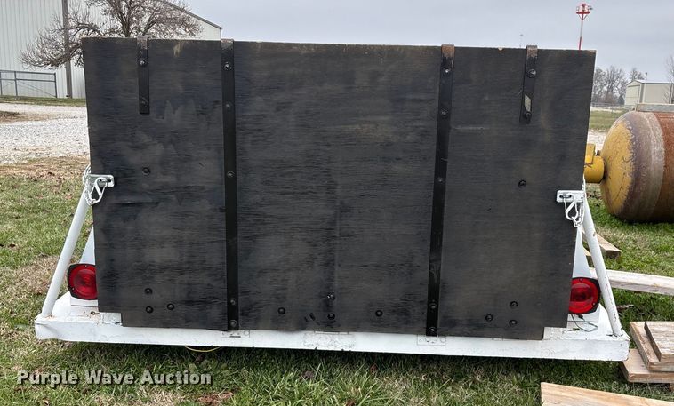 image for item EN5878 Utility trailer