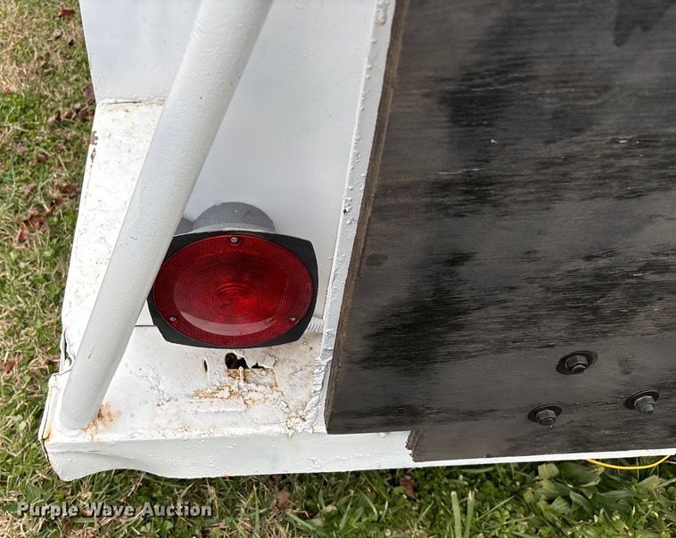 image for item EN5878 Utility trailer